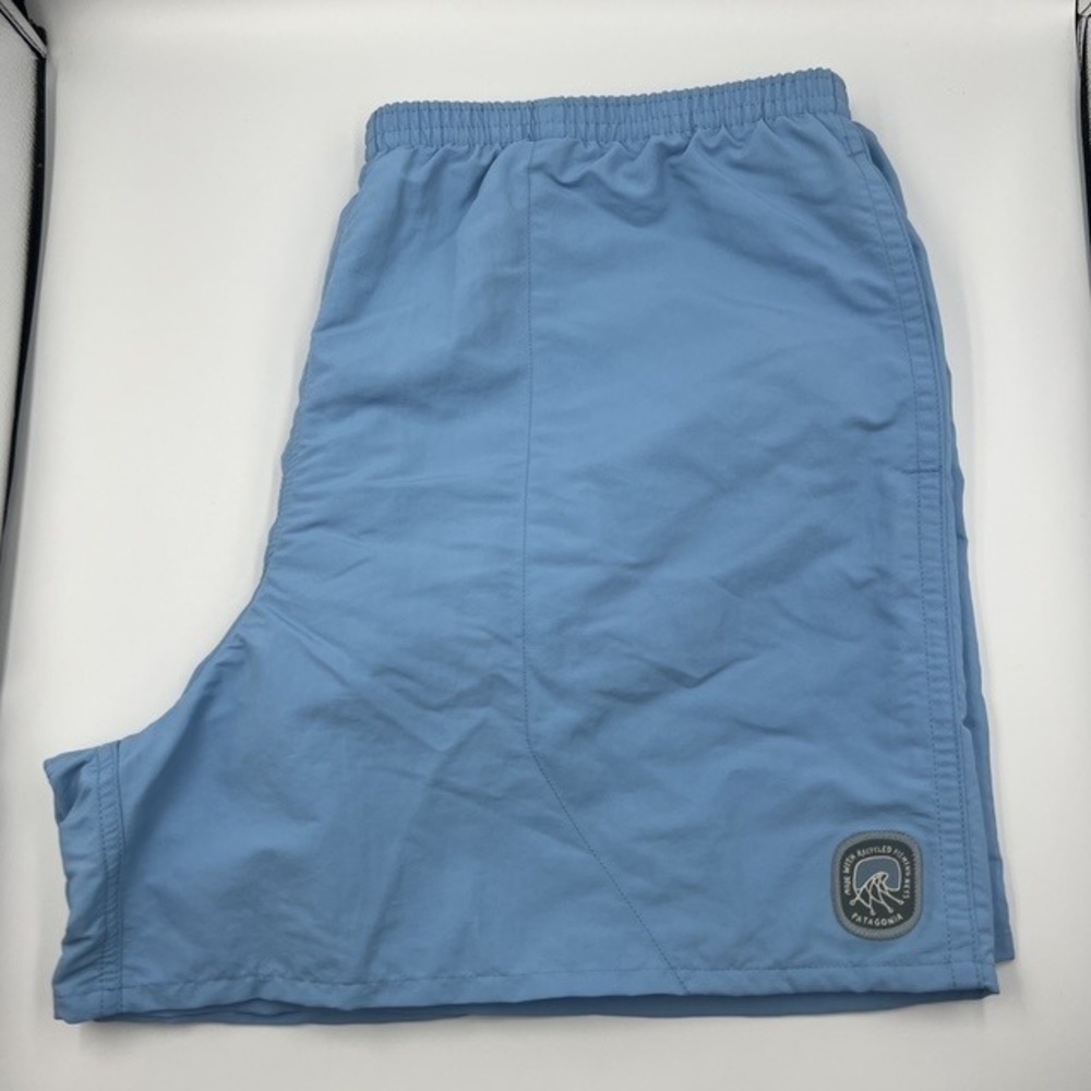 Patagonia Shells Mens XXL  5" Light Blue Recycled Nylon Mesh Lined Swim Trunks